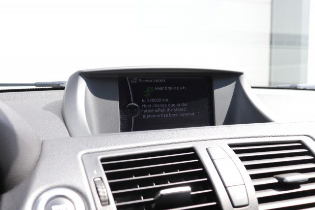 BMW 1-SERIE 118I 6-BAK/STOEL.VERW/KEYLESS/NAVI/CLIMA/LEER/18'', Carmix, OSS