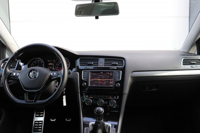 VOLKSWAGEN GOLF 1.2 TSI 110PK ALLSTAR/STOEL.VERW/CLIMA/NAVI/CRUISE/PDC, Carmix, OSS