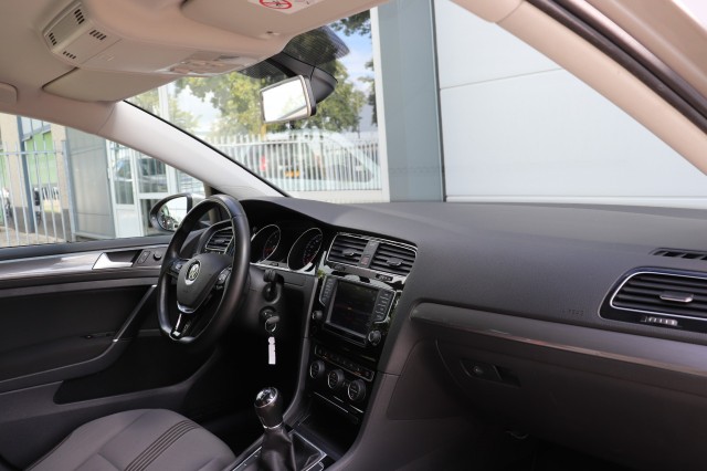 VOLKSWAGEN GOLF 1.2 TSI 110PK ALLSTAR/STOEL.VERW/CLIMA/NAVI/CRUISE/PDC, Carmix, OSS