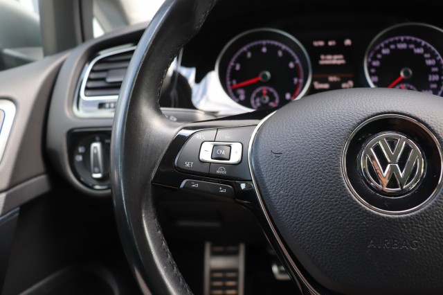 VOLKSWAGEN GOLF 1.2 TSI 110PK ALLSTAR/STOEL.VERW/CLIMA/NAVI/CRUISE/PDC, Carmix, OSS