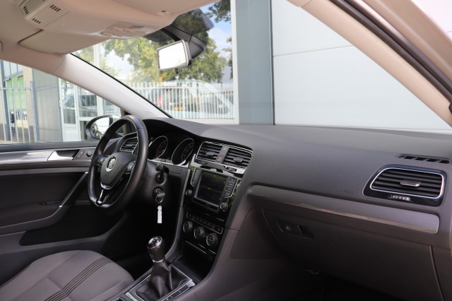 VOLKSWAGEN GOLF 1.2 TSI 110PK ALLSTAR/STOEL.VERW/CLIMA/NAVI/CRUISE/PDC, Carmix, OSS