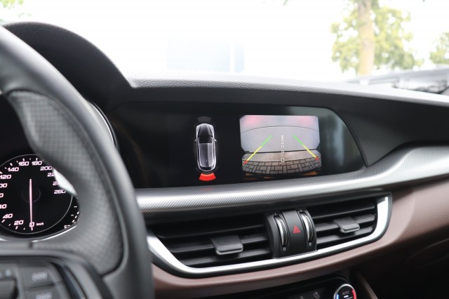 ALFA ROMEO STELVIO 2.0 T Q4 280PK VELOCE/, Carmix, OSS