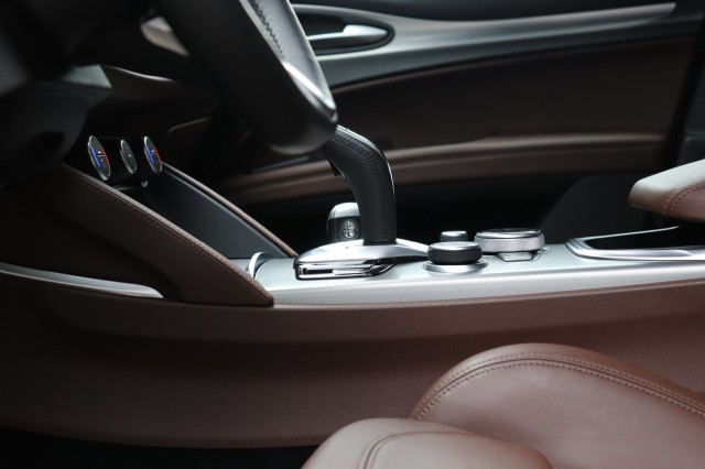 ALFA ROMEO STELVIO 2.0 T Q4 280PK VELOCE/, Carmix, OSS