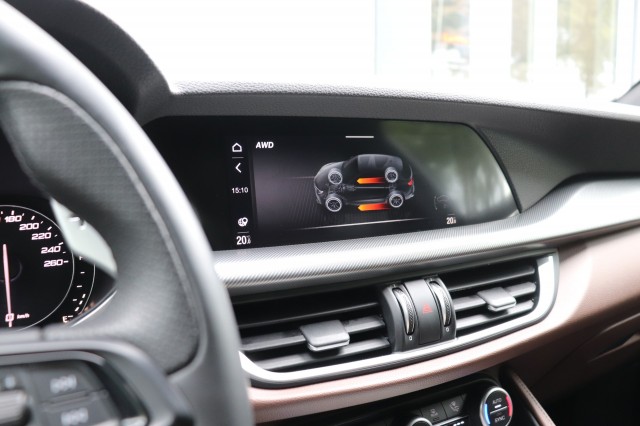 ALFA ROMEO STELVIO 2.0 T Q4 280PK VELOCE/, Carmix, OSS