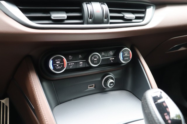 ALFA ROMEO STELVIO 2.0 T Q4 280PK VELOCE/, Carmix, OSS