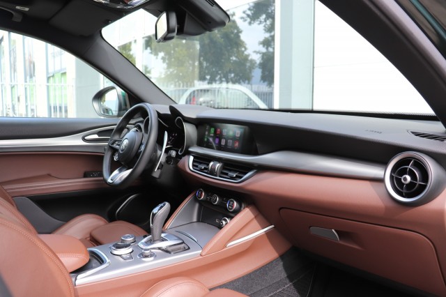 ALFA ROMEO STELVIO 2.0 T Q4 280PK VELOCE/, Carmix, OSS