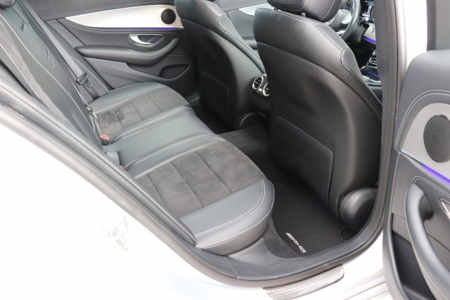 MERCEDES-BENZ E-KLASSE 220 D Estate AUT(9) Business Solution AMG/EURO6/SCHUIFDAK/AMBIENT/19, Carmix, OSS