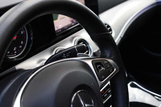 MERCEDES-BENZ E-KLASSE 220 D Estate AUT(9) Business Solution AMG/EURO6/SCHUIFDAK/AMBIENT/19, Carmix, OSS
