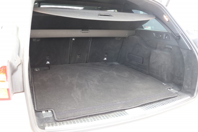 MERCEDES-BENZ E-KLASSE 220 D Estate AUT(9) Business Solution AMG/EURO6/SCHUIFDAK/AMBIENT/19, Carmix, OSS