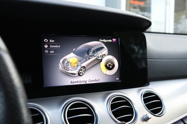 MERCEDES-BENZ E-KLASSE 220 D Estate AUT(9) Business Solution AMG/EURO6/SCHUIFDAK/AMBIENT/19, Carmix, OSS