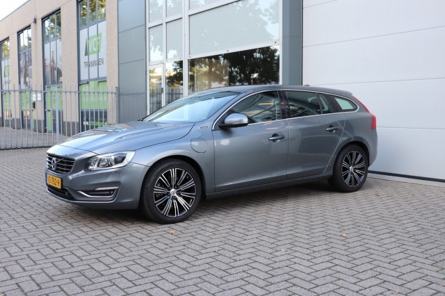 VOLVO V60 2.4 D6 TWIN ENGINE SUMMUM, Carmix, OSS