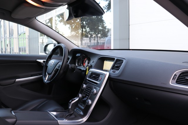 VOLVO V60 2.4 D6 TWIN ENGINE SUMMUM, Carmix, OSS