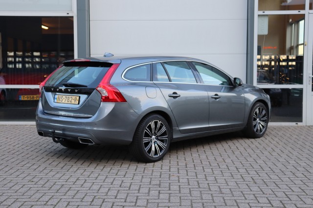 VOLVO V60 2.4 D6 TWIN ENGINE SUMMUM, Carmix, OSS