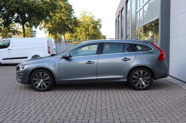 VOLVO V60 2.4 D6 TWIN ENGINE SUMMUM, Carmix, OSS