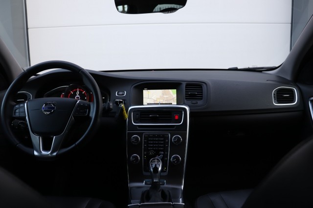 VOLVO V60 2.4 D6 TWIN ENGINE SUMMUM, Carmix, OSS