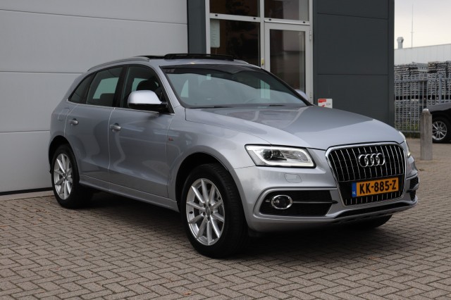 AUDI Q5 2.0 TFSI 225PK QUATTRO Sport Edition/S-LINE/1E EIG./ORIG.NL/PAN.DAK/LED/CAMERA/19, Carmix, OSS