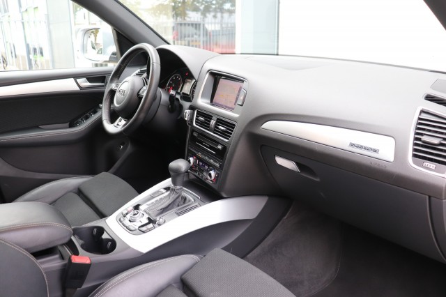 AUDI Q5 2.0 TFSI 225PK QUATTRO Sport Edition/S-LINE/1E EIG./ORIG.NL/PAN.DAK/LED/CAMERA/19, Carmix, OSS