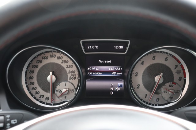 MERCEDES-BENZ GLA-KLASSE 180 AMG AUT/ORIG.NL/BI-XENON/CLIMA/CRUISE/19, Carmix, OSS