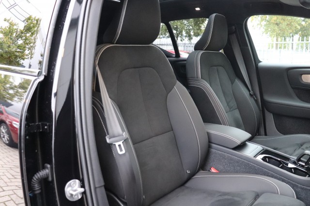 VOLVO EX40 TWIN ULT. BLK 82 KWH, Carmix, OSS