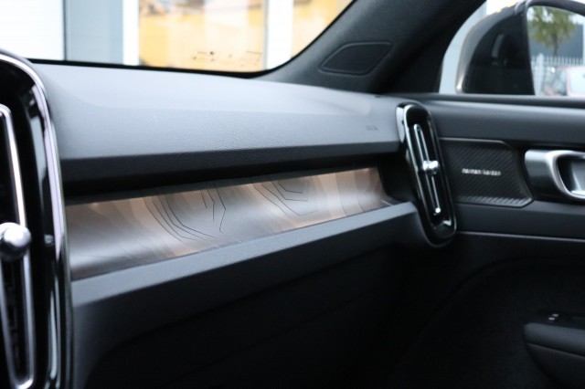 VOLVO EX40 TWIN ULT. BLK 82 KWH, Carmix, OSS