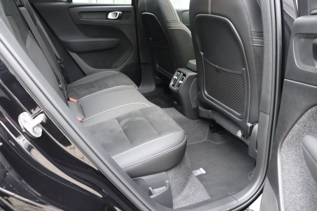 VOLVO EX40 TWIN ULT. BLK 82 KWH, Carmix, OSS