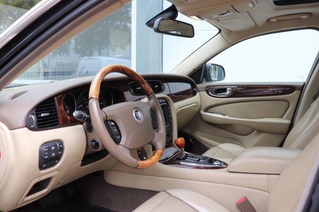 JAGUAR XJ 2.7D V6 PORTFOLIO, Carmix, OSS