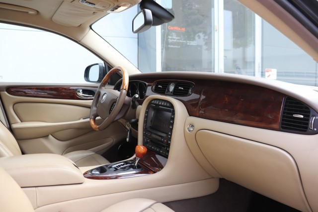 JAGUAR XJ 2.7D V6 PORTFOLIO, Carmix, OSS