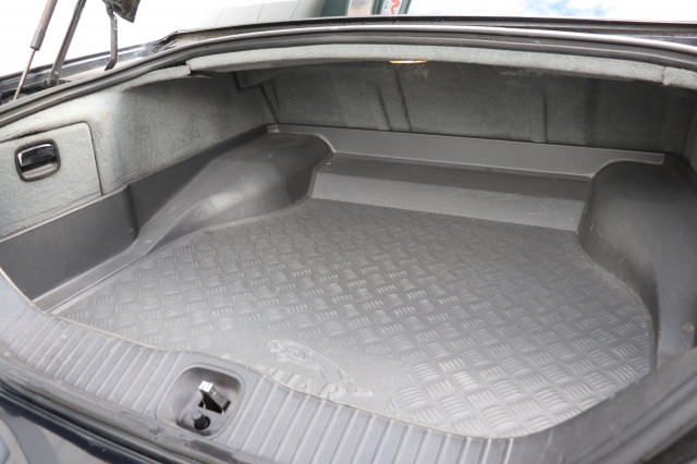 JAGUAR XJ 2.7D V6 PORTFOLIO, Carmix, OSS