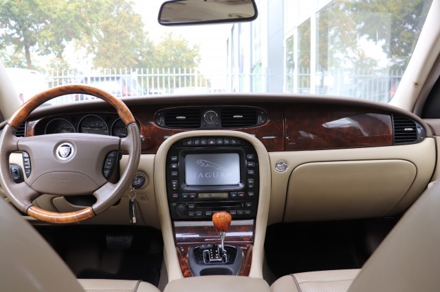 JAGUAR XJ 2.7D V6 PORTFOLIO, Carmix, OSS