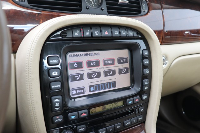 JAGUAR XJ 2.7D V6 PORTFOLIO, Carmix, OSS