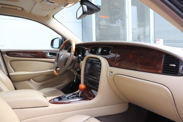 JAGUAR XJ 2.7D V6 PORTFOLIO, Carmix, OSS