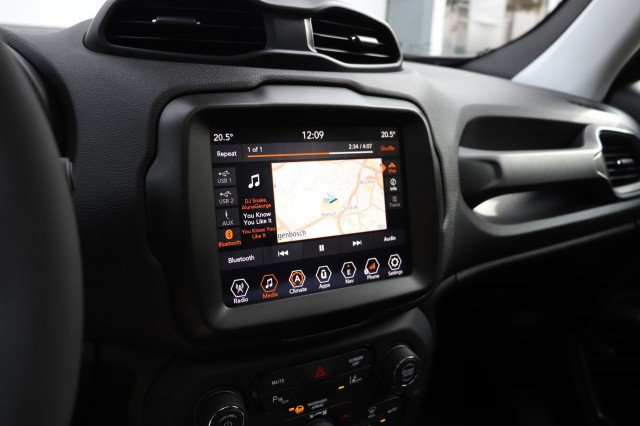 JEEP RENEGADE 1.3T DDCT LIMITED, Carmix, OSS