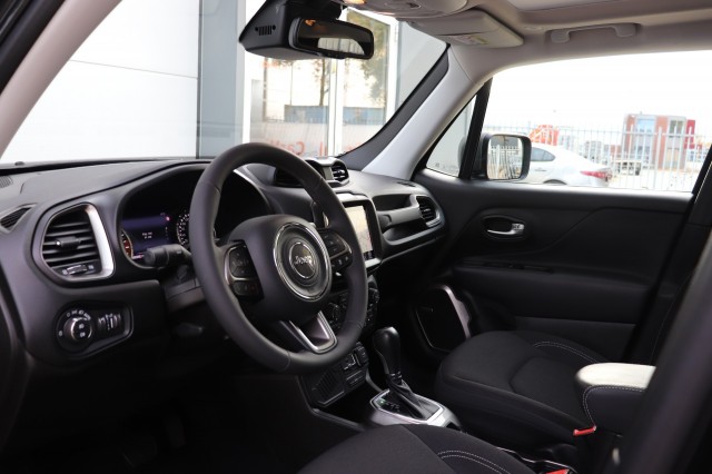 JEEP RENEGADE 1.3T DDCT LIMITED, Carmix, OSS