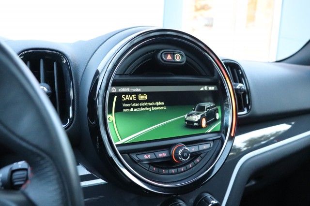 MINI MINI 2.0 CO.S E ALL4 CHILI/PANO/KEYLESS/HEAD.UP/STOEL.VERW, Carmix, OSS