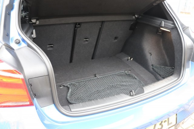 BMW 1-SERIE 116D High Executive M SPORT/CARPLAY/CAMERA/STOEL.VERW/LED, Carmix, OSS