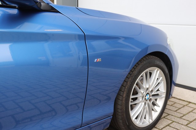 BMW 1-SERIE 116D High Executive M SPORT/CARPLAY/CAMERA/STOEL.VERW/LED, Carmix, OSS