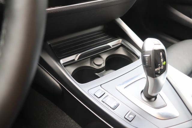 BMW 1-SERIE 116D High Executive M SPORT/CARPLAY/CAMERA/STOEL.VERW/LED, Carmix, OSS