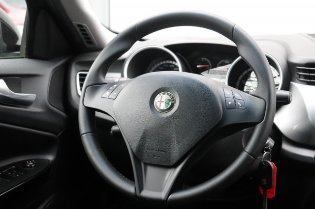 ALFA ROMEO GIULIETTA 1.4 T DISTINCTIVE, Carmix, OSS