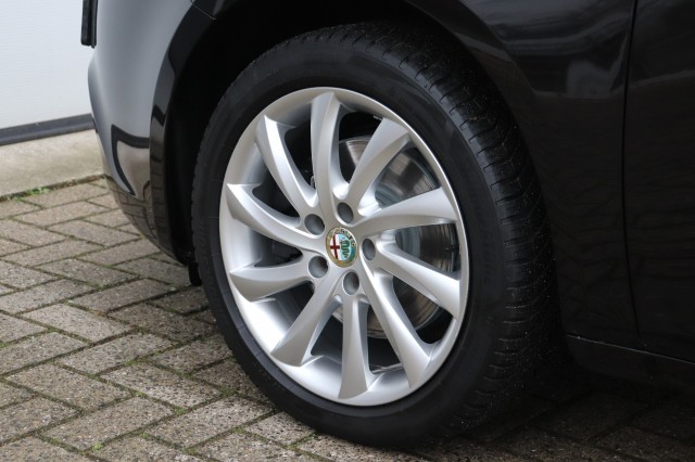 ALFA ROMEO GIULIETTA 1.4 T DISTINCTIVE, Carmix, OSS