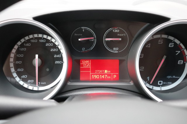 ALFA ROMEO GIULIETTA 1.4 T DISTINCTIVE, Carmix, OSS