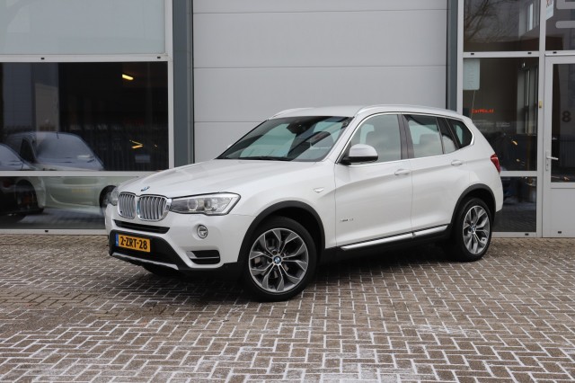 Bmw X3 - SDRIVE20I HIGH EXEC/ORIG.NL/DEALER.ONDH/KEYLESS/CAMERA/TREKHAAK