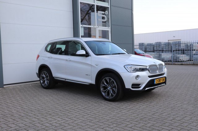 BMW X3 SDRIVE20I HIGH EXEC/ORIG.NL/KEYLESS, Carmix, OSS