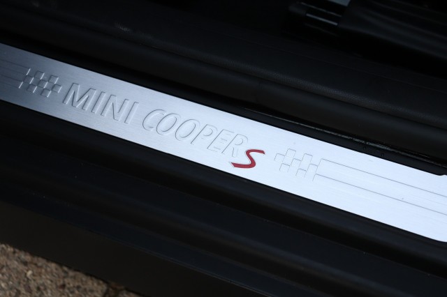 MINI CLUBMAN CLUBMAN  S AUT KNIGHTSBRIDGE EDITION/PAN.DAK/STOEL.VERW/KEYLESS/CAMERA, Carmix, OSS