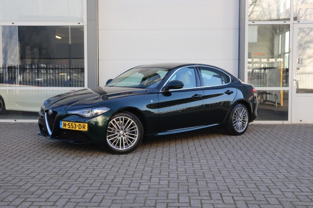 Alfa romeo Giulia - 2.0T TI/ORIG.NL/CARPLAY/STOEL.STUUR.VERW/DEALEROND.