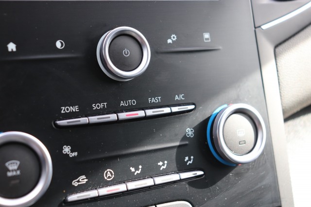 RENAULT MEGANE 1.2 TCE LIMITED, Carmix, OSS