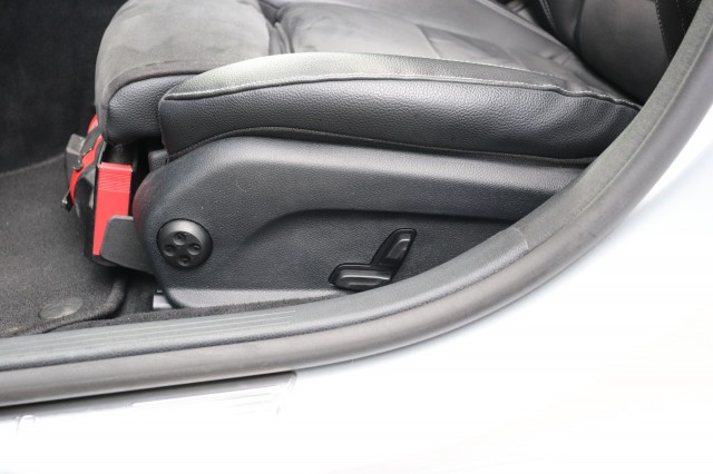 MERCEDES-BENZ E-KLASSE 220 D Estate AUT(9) Business Solution AMG/EURO6/SCHUIFDAK/AMBIENT/19, Carmix, OSS