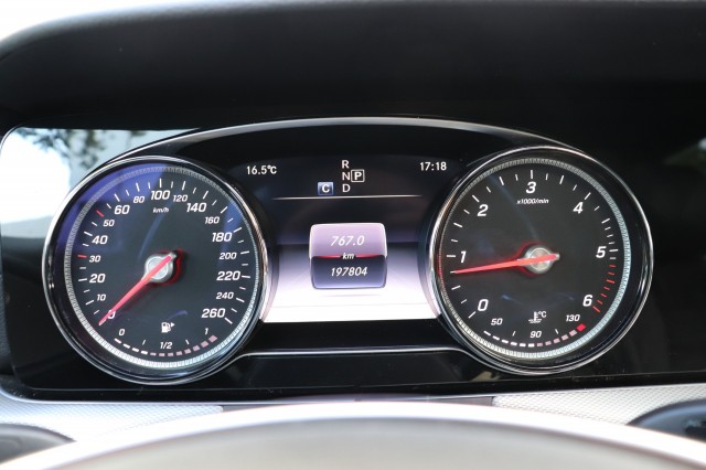 MERCEDES-BENZ E-KLASSE 220 D Estate AUT(9) Business Solution AMG/EURO6/SCHUIFDAK/AMBIENT/19, Carmix, OSS