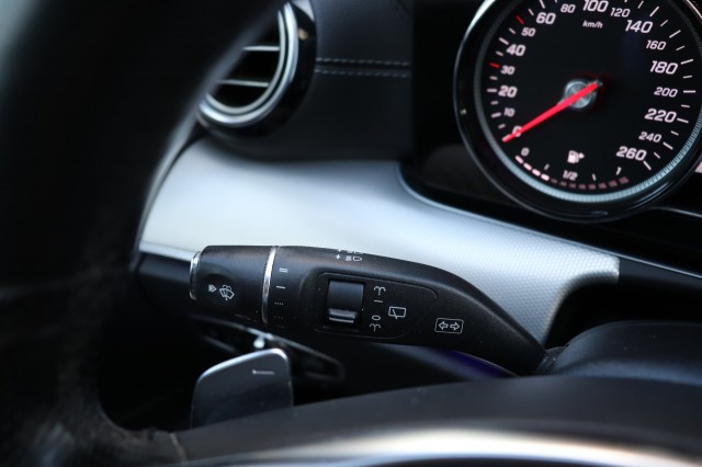 MERCEDES-BENZ E-KLASSE 220 D Estate AUT(9) Business Solution AMG/EURO6/SCHUIFDAK/AMBIENT/19, Carmix, OSS