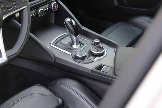 ALFA ROMEO GIULIA 2.0 T AWD VELOCE, Carmix, OSS