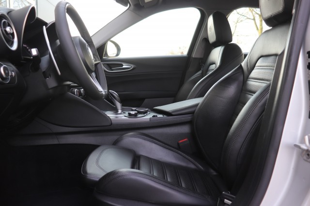 ALFA ROMEO GIULIA 2.0 T AWD VELOCE, Carmix, OSS